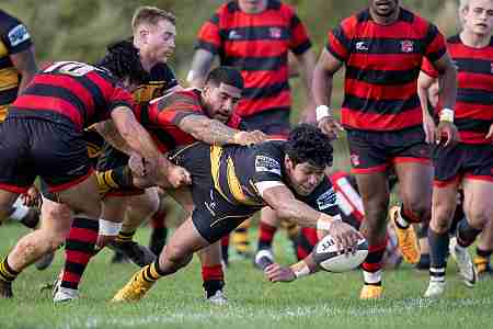 Bombay kept their McNamara Cup semi-final chances alive