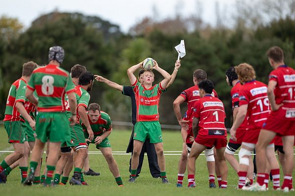 Waiuku and Karaka will meet in the final of the U85's